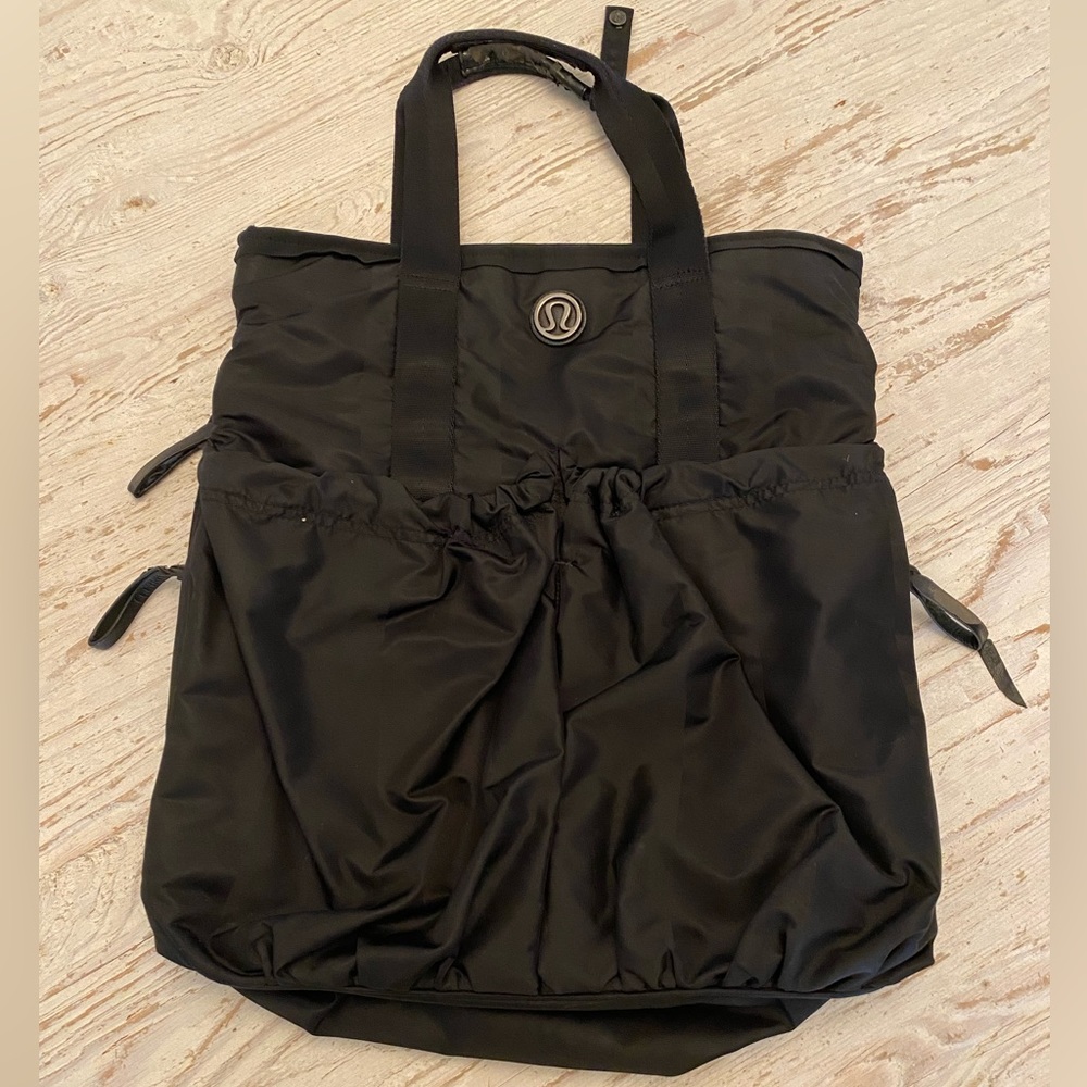 Lululemon Nylon Bag